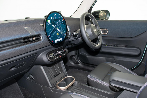 2026 MINI Cooper F65 C Classic Hatch image 8