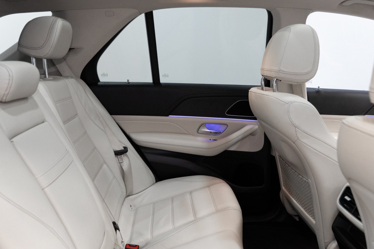 2021 Mercedes-Benz Gle 450 4matic (Hybrid) SUV Image 3