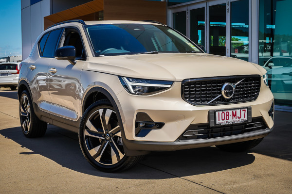 2024 MY25 Volvo XC40 XZ Ultra B4 Dark SUV