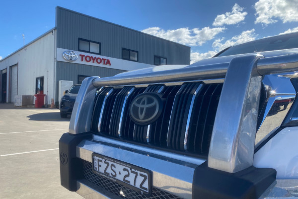 2018 Toyota LandCruiser Prado GDJ150R GXL SUV Image 24