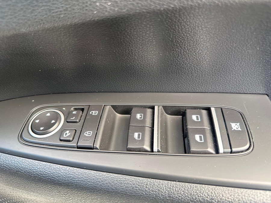 2024 Kia Cerato BD S Hatch Image 13
