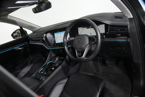 2025 Volkswagen Touareg 170TDI SUV Image 11