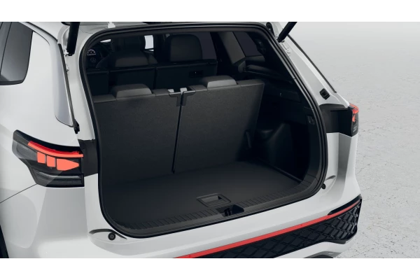 2025 MY26 Volkswagen Tayron R4 195TSI R-Line SUV Image 6