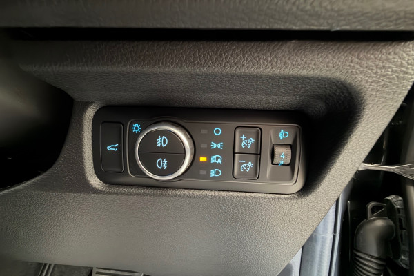 2026 MY26.5 Ford Everest UB Sport SUV Image 28