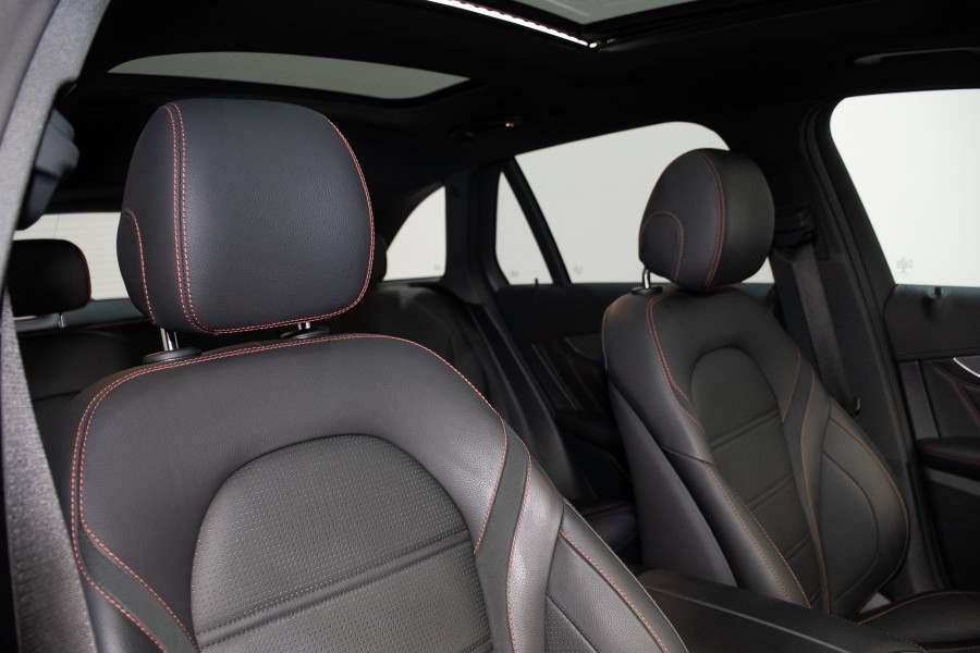 2022 Mercedes-Benz GLC-Class GLC300 e SUV Image 4
