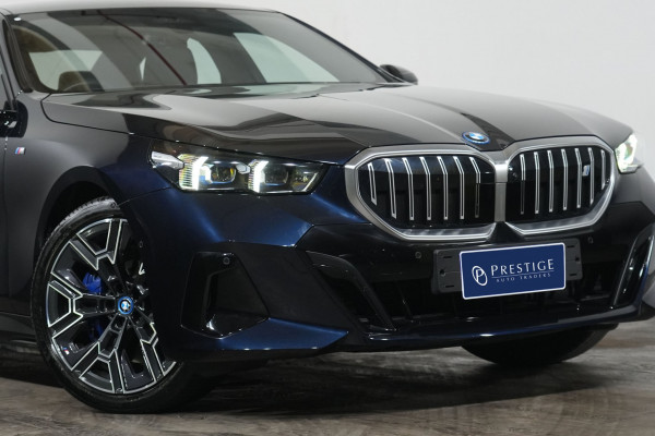 2025 BMW i5 eDrive40 M Sport Sedan image 2