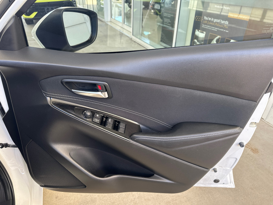2019 Mazda 2 DJ2HA6 Genki Hatch Image 13