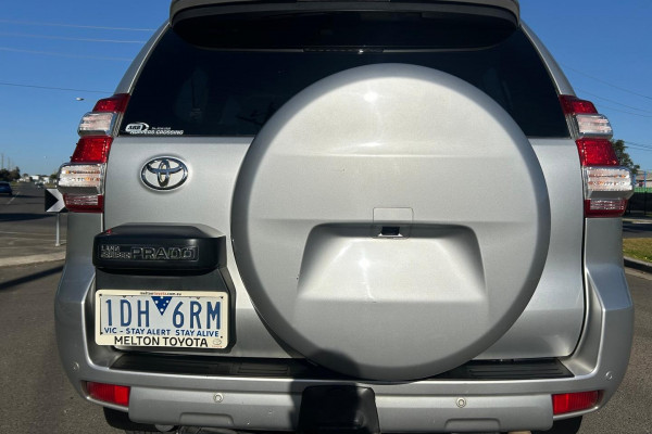 2014 Toyota LandCruiser Prado GDJ150R GXL SUV Image 8