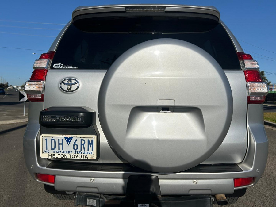 2014 Toyota LandCruiser Prado GDJ150R GXL SUV Image 8