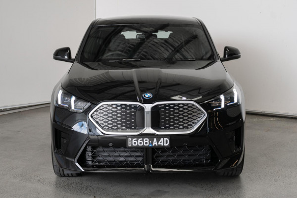 2025 BMW iX2 U10 xDrive30 M Sport SUV image 4