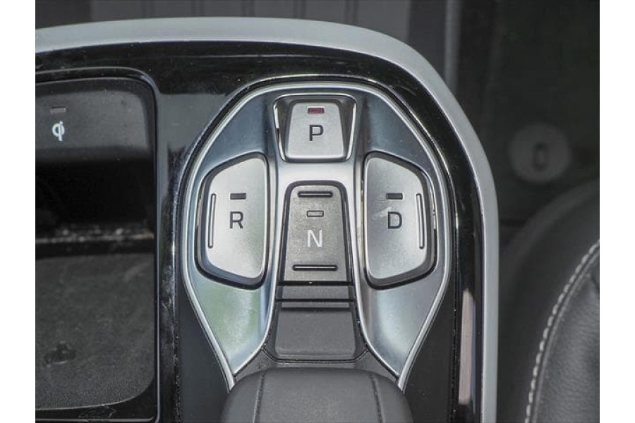 2019 Hyundai IONIQ AE.2 Electric Premium Hatch Image 11