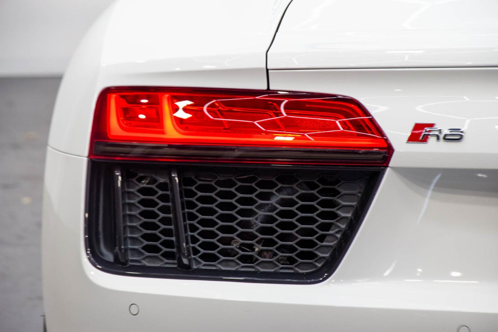 2018 Audi R8 4S RWS Coupe Image 21