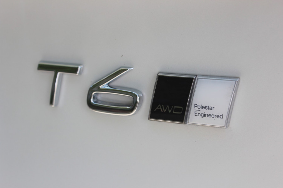 2020 Volvo XC90 L Series T6 Momentum Suv Image 8