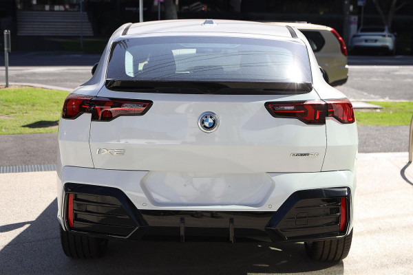 2024 BMW iX2 U10 eDrive20 M Sport SUV image 7