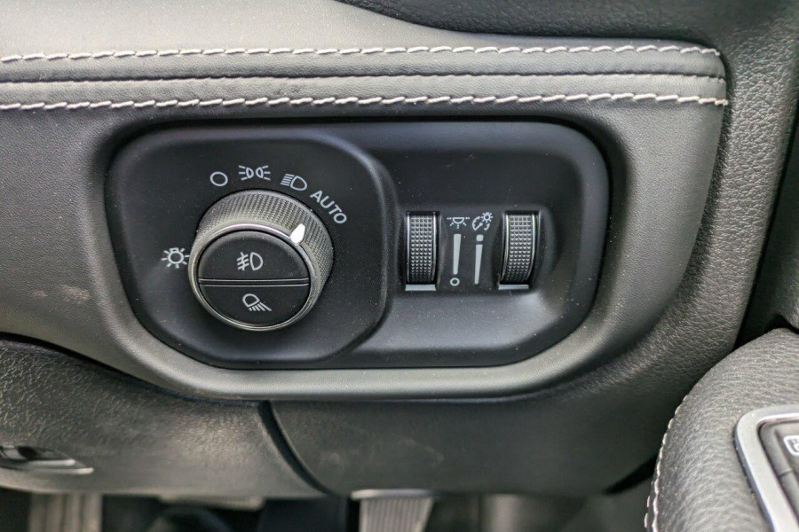 2023 Ram 2500 DJ Laramie Ute Image 25
