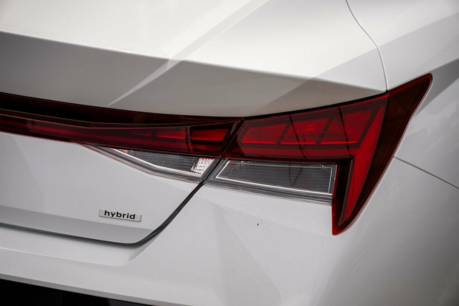 2024 MY25 Hyundai i30 CN7.V2 Elite Hybrid Sedan Image 7