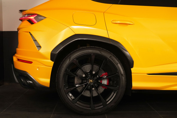 2022 Lamborghini Urus SUV Image 20