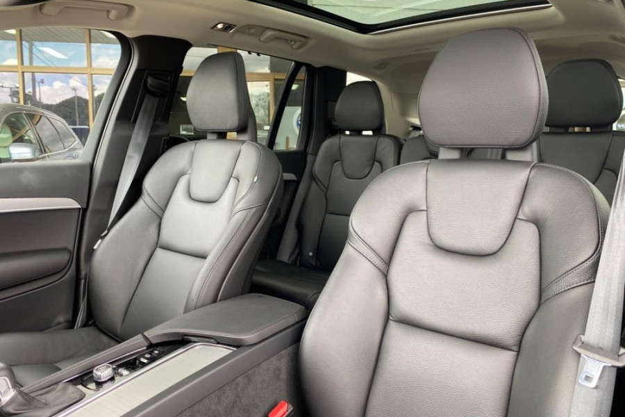 2020 Volvo XC90 L Series D5 Momentum Suv Image 14