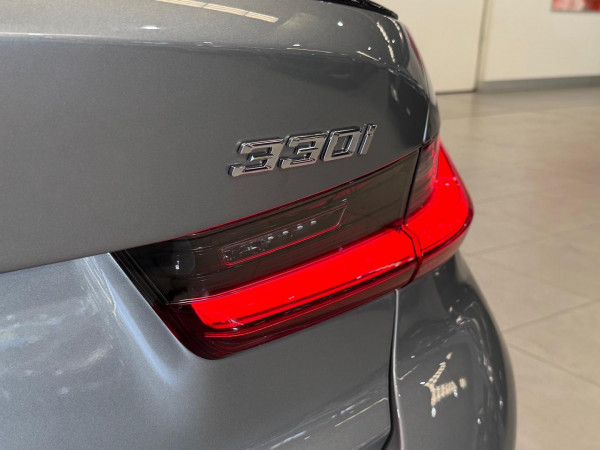 2025 BMW 3 Series G20 LCI II 330i M Sport Sedan image 9