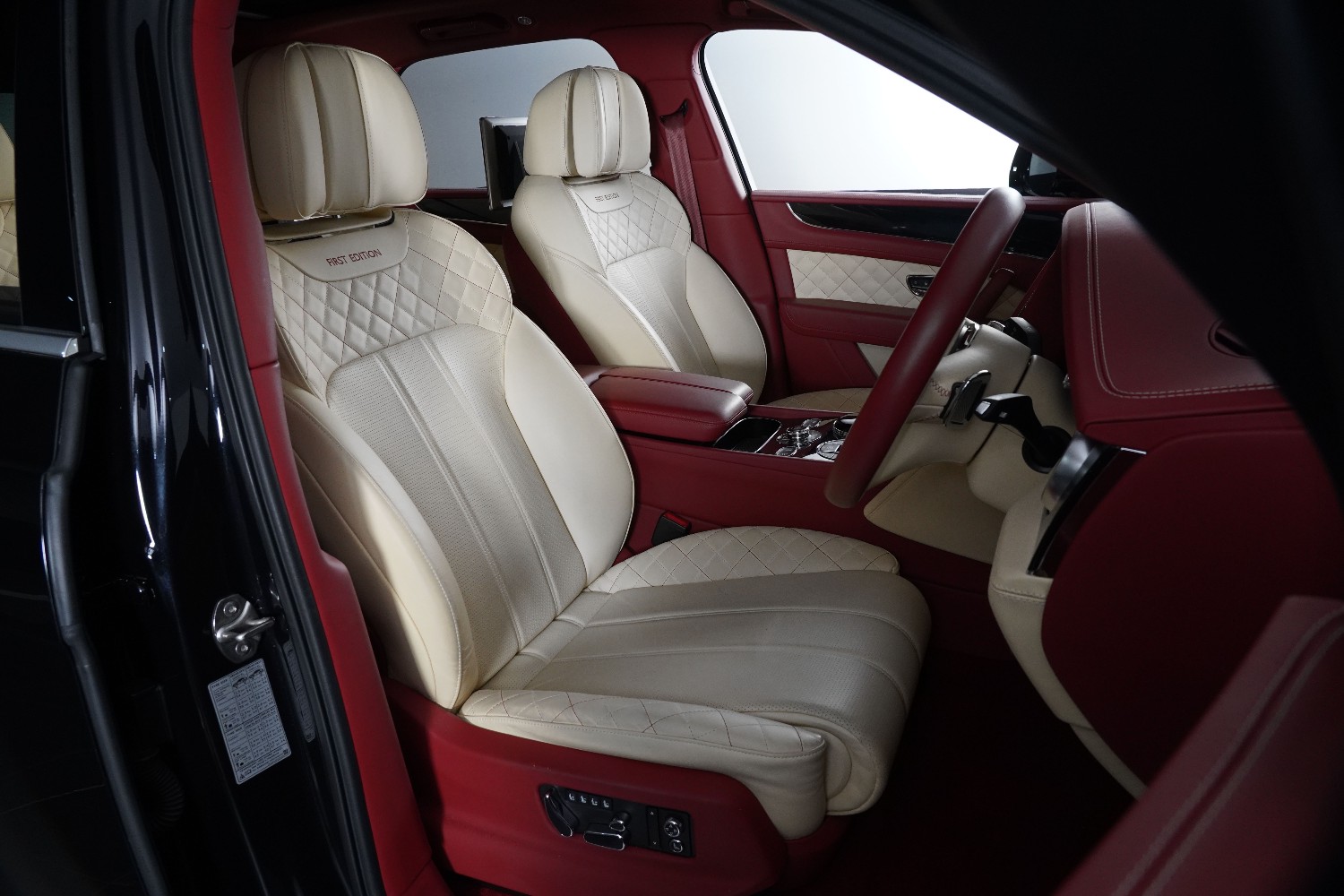 2016 Bentley Bentayga First Edition W12  SUV Image 35