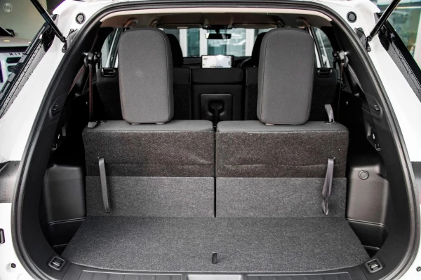 2025 Mitsubishi Outlander ZM ES SUV Image 2