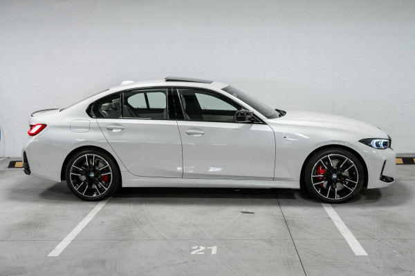 2025 BMW 3 Series G20 LCI II 340i M Sport Sedan image 3