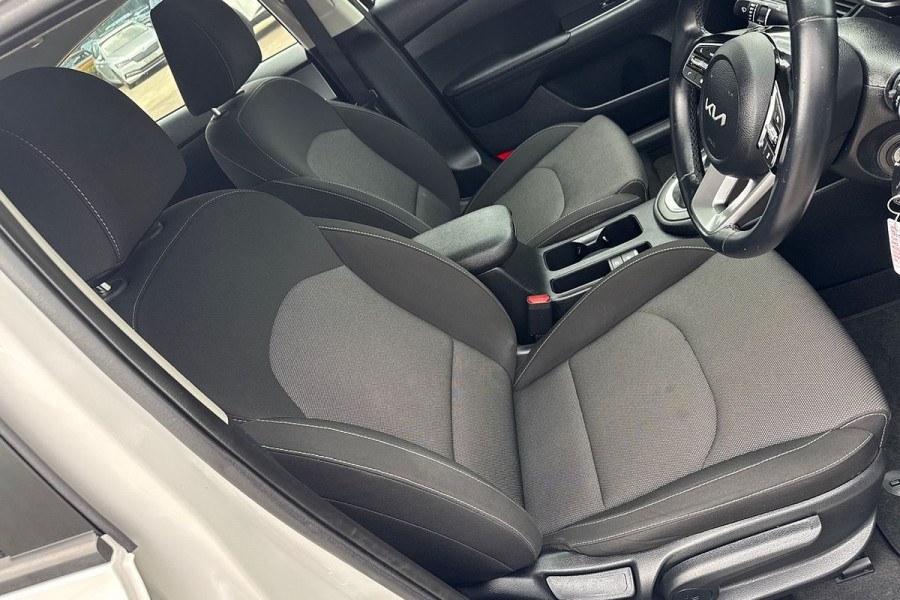 2024 Kia Cerato BD S with Safety Pack Hatch Image 10
