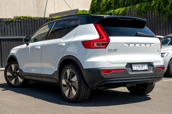 2024 Volvo XC40 XZ Recharge Pure Electric SUV Image 2