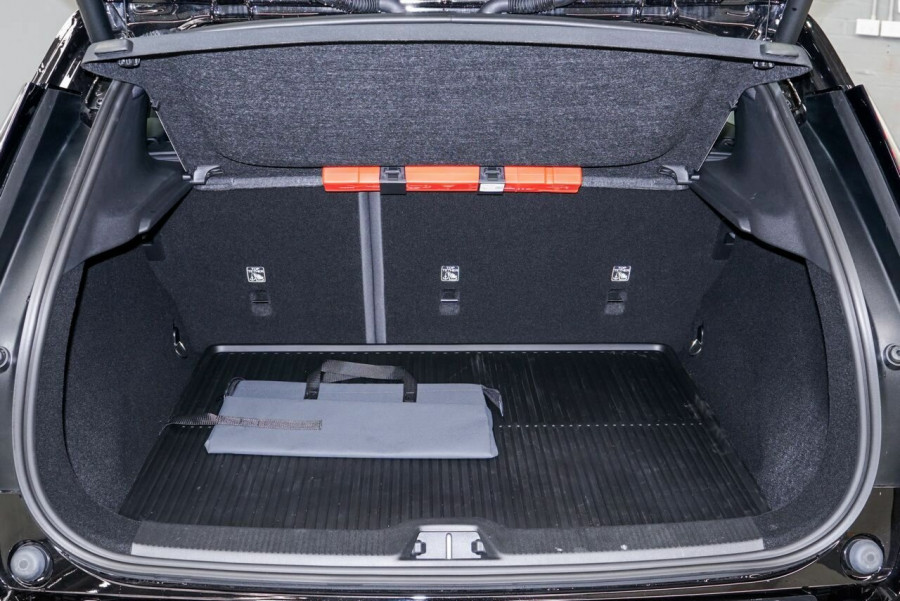 2025 Volvo EX30  Single Motor Extended Range Plus SUV Image 19