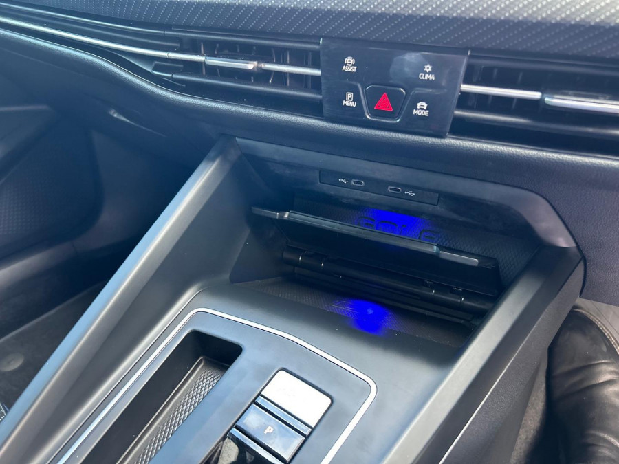 2022 MY22.5 Volkswagen Golf 8 R Hatch Image 21