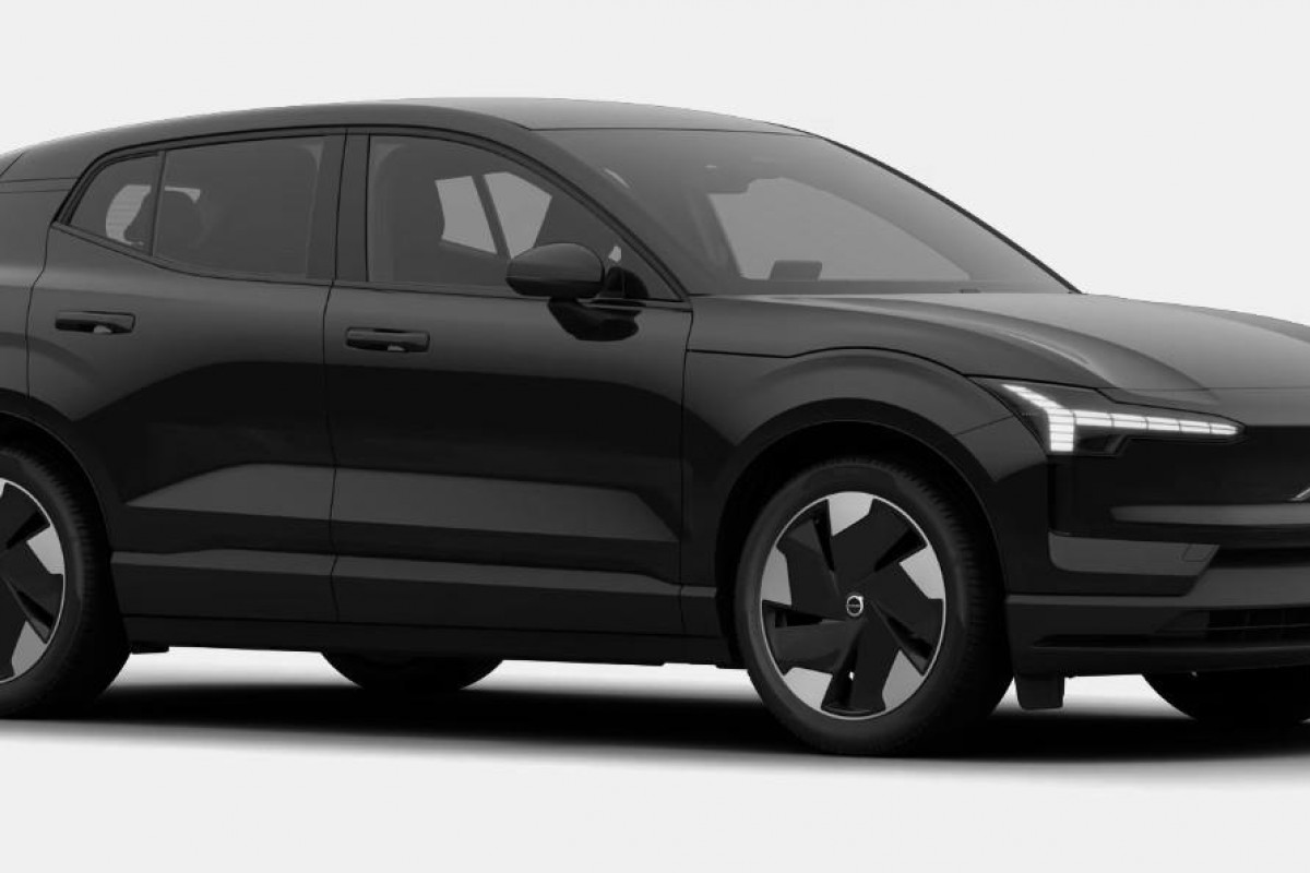 2026 Volvo EX30  Single Motor Extended Range Plus SUV