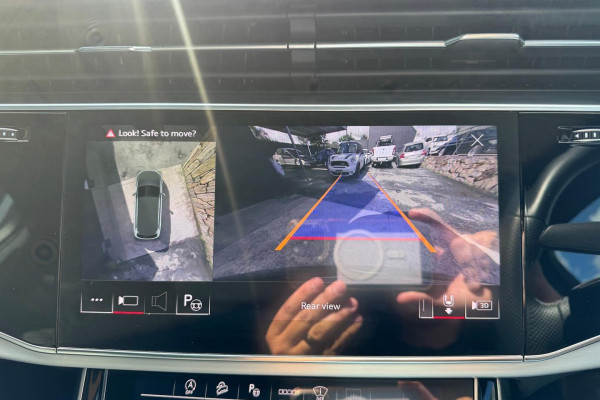2022 Audi Q7 4M 55 TFSI S line SUV Image 13