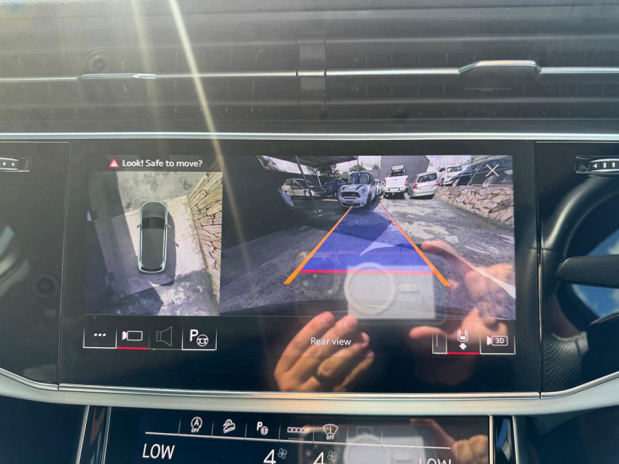 2022 Audi Q7 4M 55 TFSI S line SUV Image 13