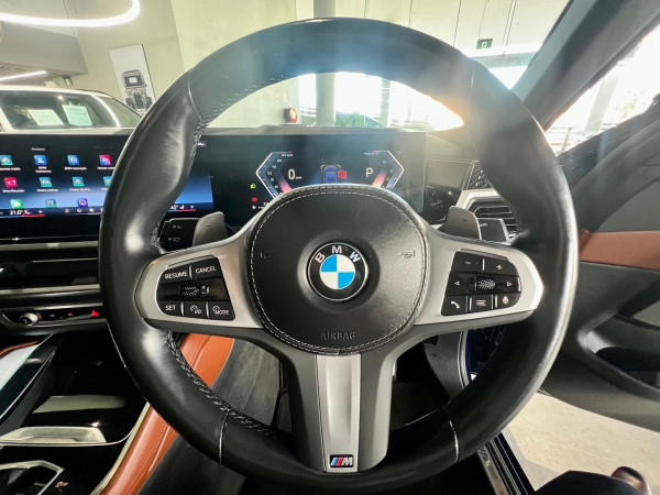2023 BMW X6 G06 LCI xDrive30d M Sport SUV image 13