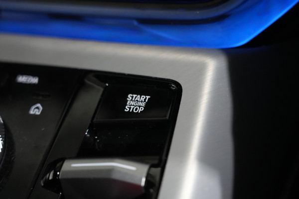 2025 BMW X3 30e xDrive SUV image 16