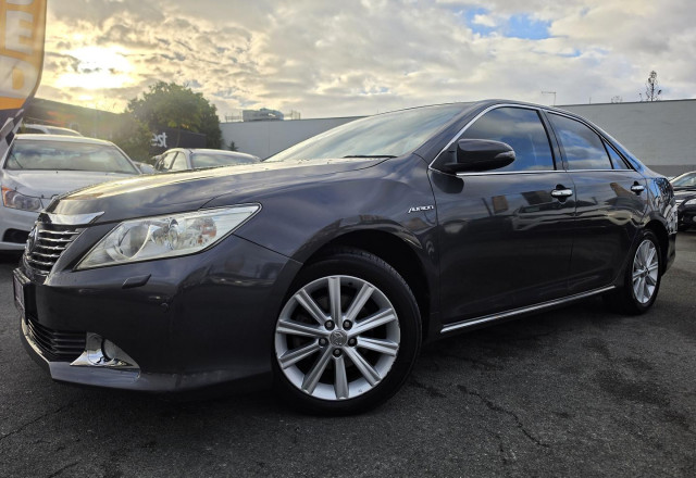 2014 Toyota Aurion GSV50R Presara Sedan