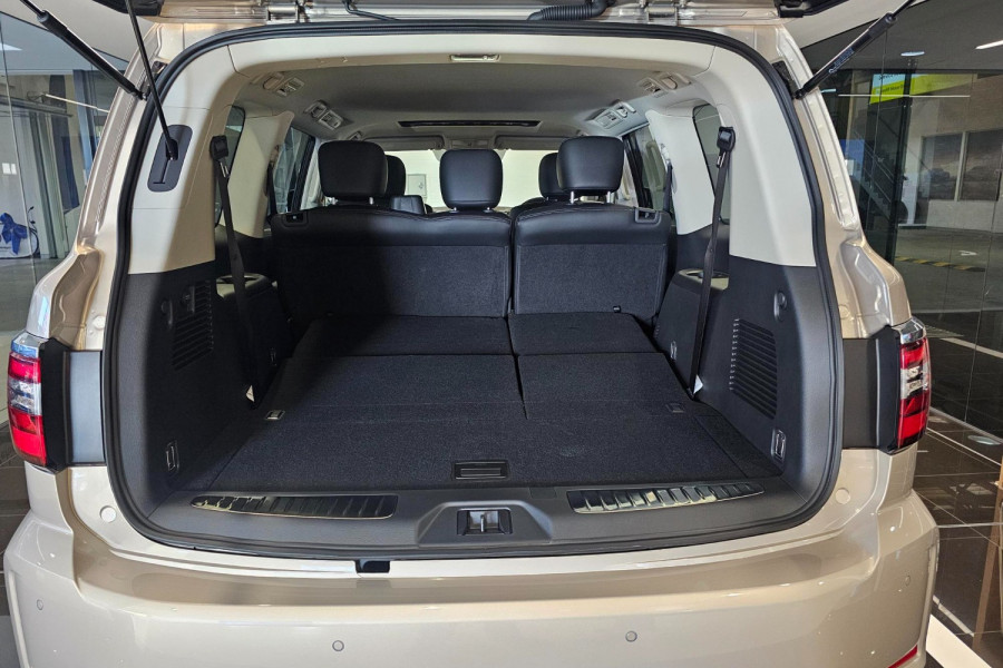 2024 Nissan Patrol Y62 Series 5 Ti-L SUV Image 6