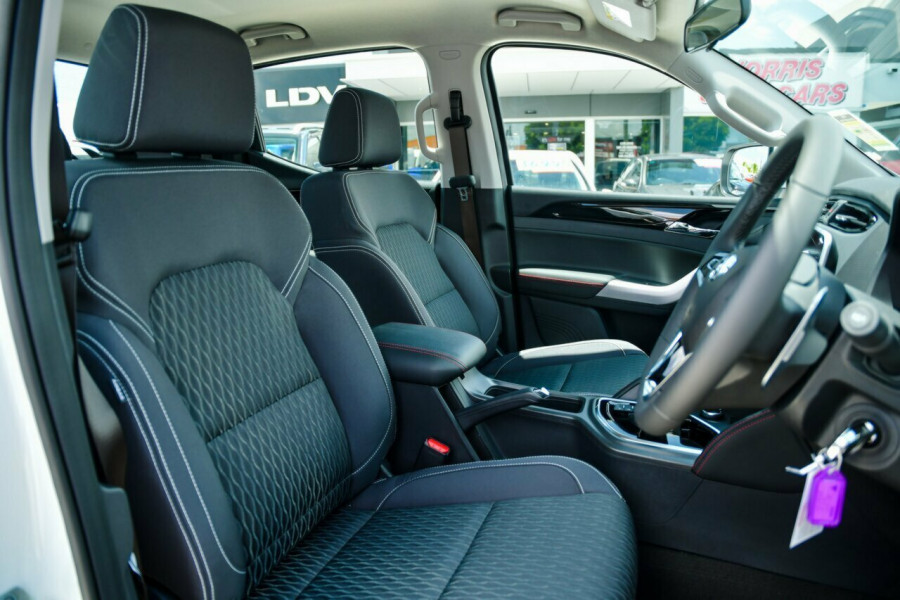 2025 MY23 LDV T60 SK8C Max PRO Ute Image 19