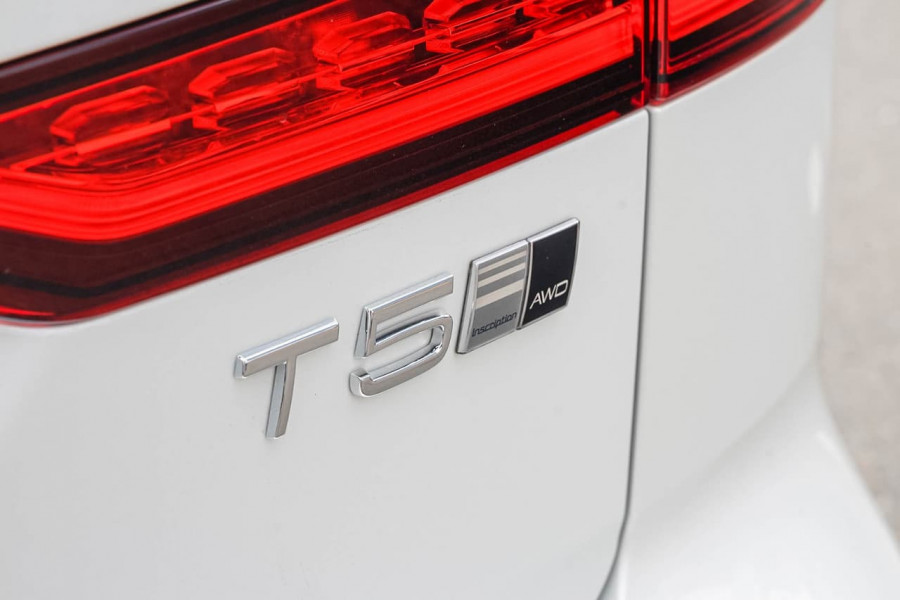 2019 MY20 Volvo V60 F-Series T5 Inscription Wagon Image 11