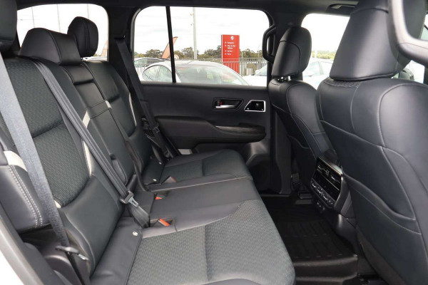 2022 Toyota LandCruiser FJA300R GR Sport SUV Image 11