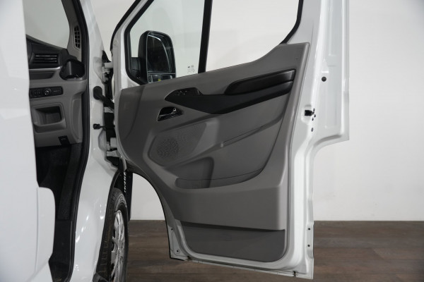 2023 LDV Deliver 9 Mid Roof LWB Bus Image 19