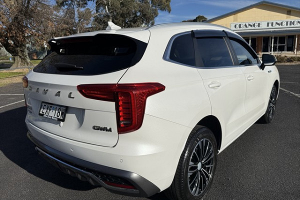 2022 Haval Jolion A01 Ultra Hybrid SUV Image 3