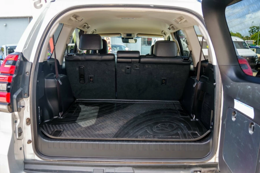 2018 Toyota LandCruiser Prado GDJ150R VX SUV Image 8
