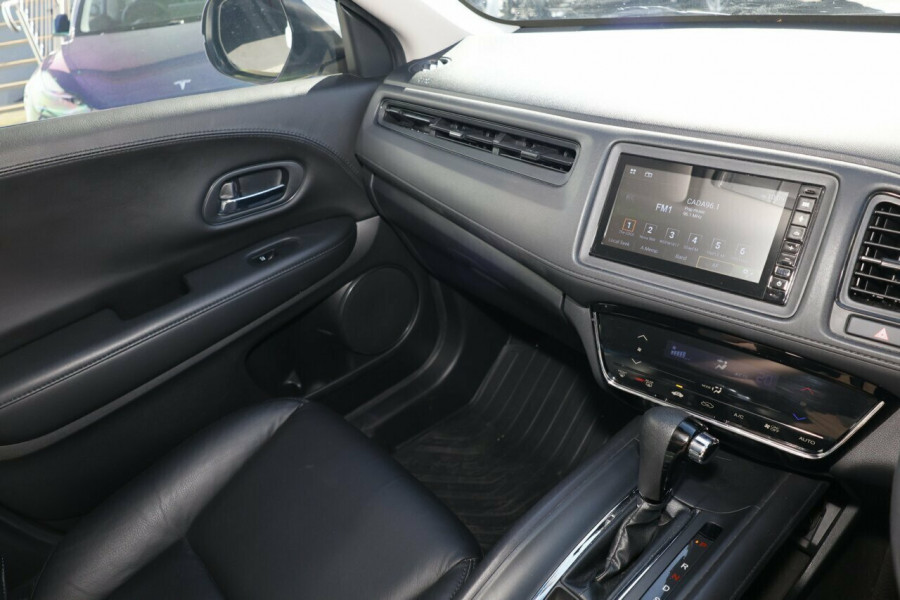 2020 MY21 Honda HR-V  VTi SUV Image 10