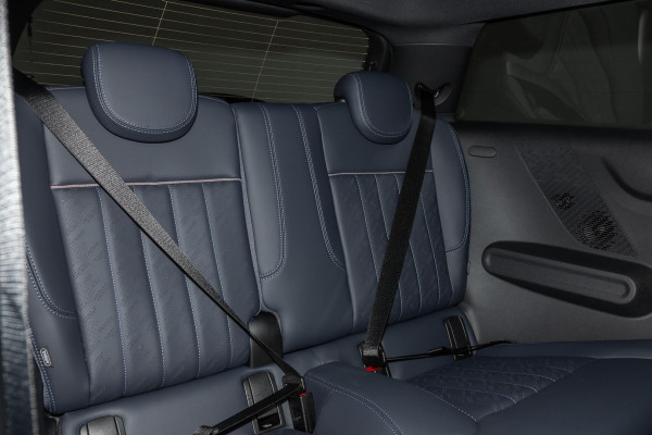 2025 MINI Cooper F65 S Favoured Hatch image 9