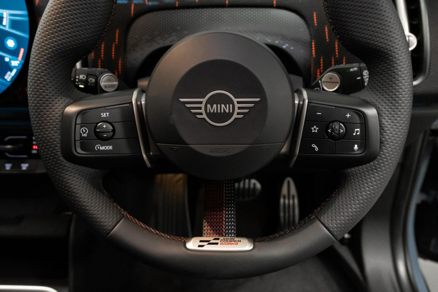 2025 MINI Countryman U25 JCW Favoured SUV