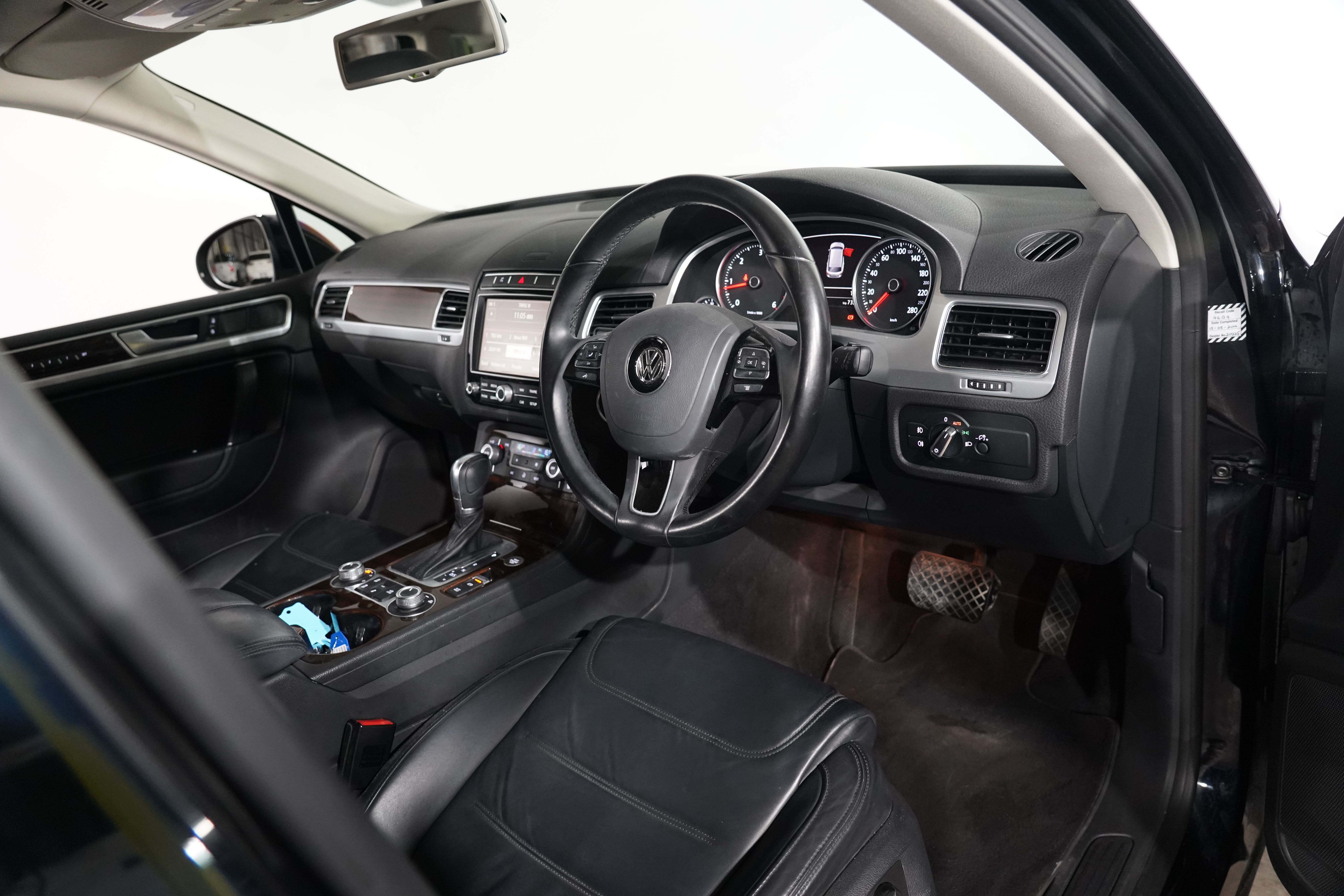 2016 Volkswagen Touareg V6 Tdi SUV Image 12