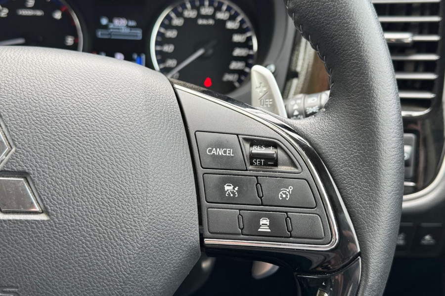2020 MY21 Mitsubishi Outlander ZL LS SUV Image 13