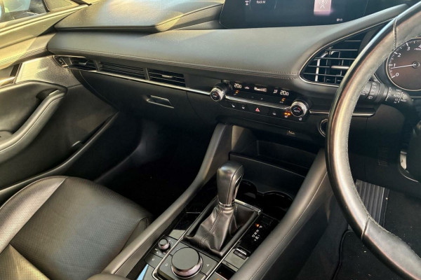 2020 Mazda 3 BP Series G25 GT Hatch Image 17