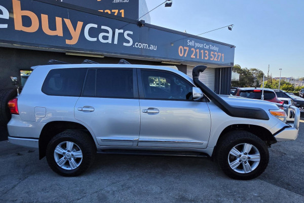 2012 MY10 Toyota LandCruiser VDJ200R Sahara SUV Image 8